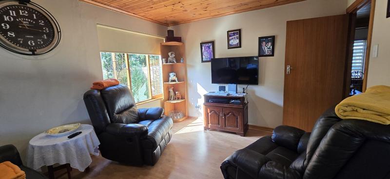 4 Bedroom Property for Sale in Hersham Western Cape